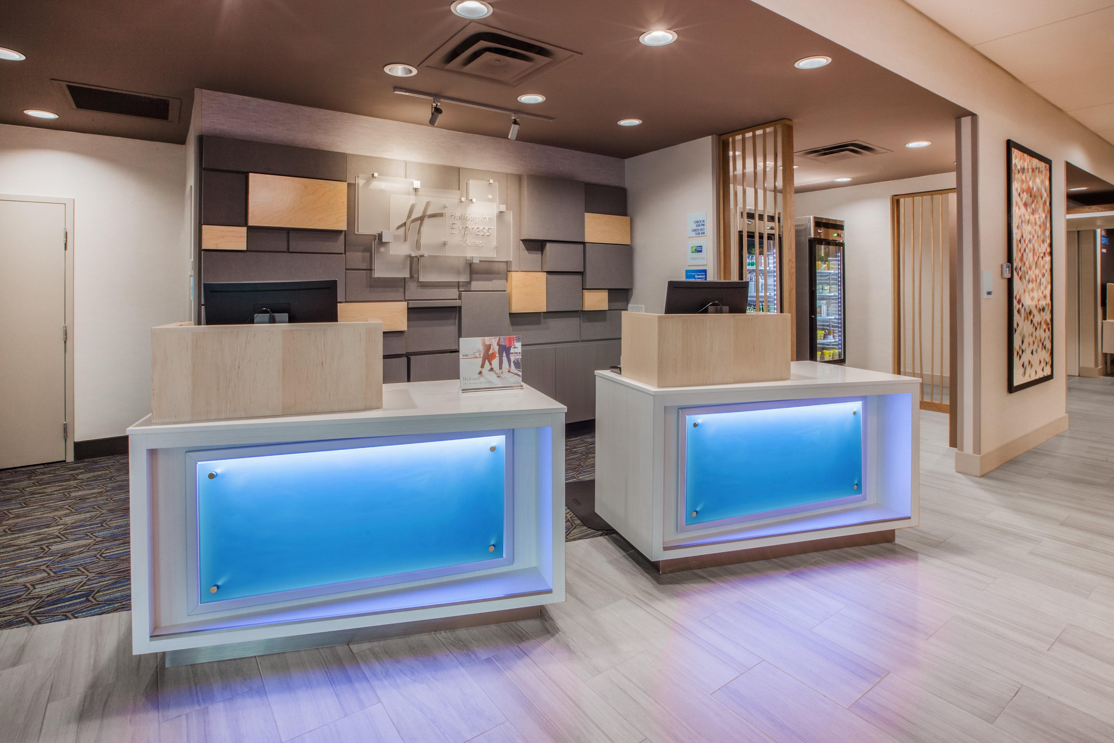 Holiday Inn Express & Suites - Kingfisher, An Ihg Hotel Exteriér fotografie